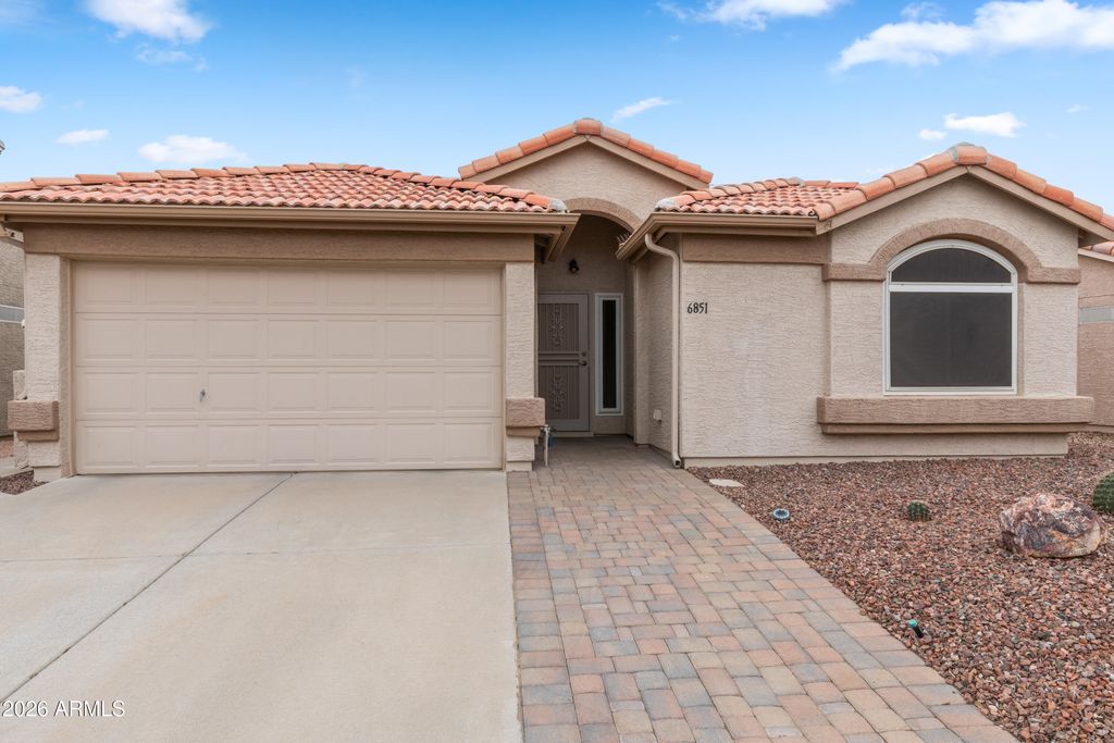 6851 S CORAL GABLE Drive, Chandler, AZ 85249
