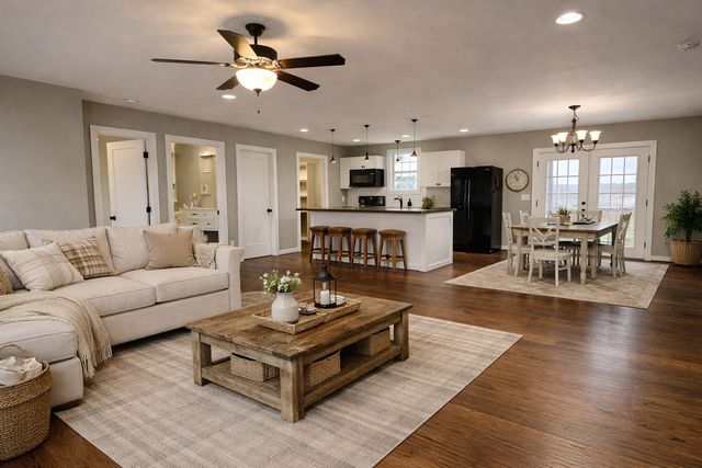 150 E Harris Rd, Bethpage, TN 37022