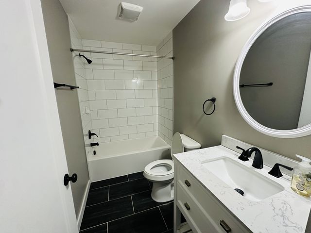 150 E Harris Rd, Bethpage, TN 37022