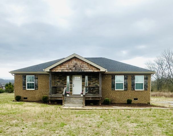 150 E Harris Rd, Bethpage, TN 37022