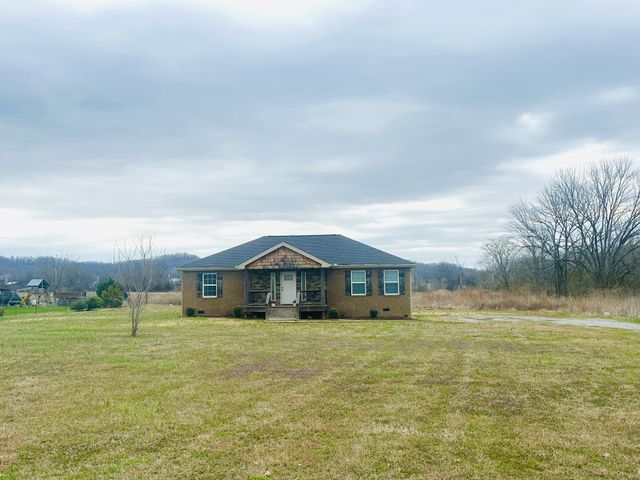 150 E Harris Rd, Bethpage, TN 37022