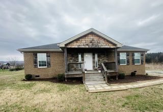 150 E Harris Rd, Bethpage, TN 37022