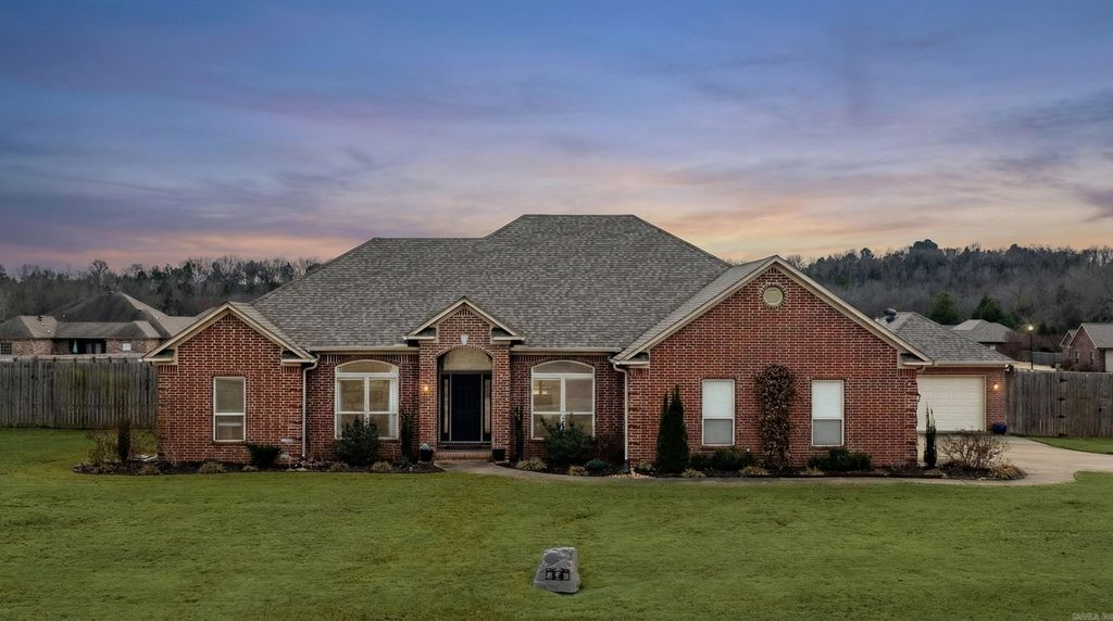 54 Colt Loop, Greenbrier, AR 72058