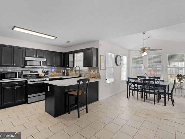 209 Brannans Walk, Mcdonough, GA 30253