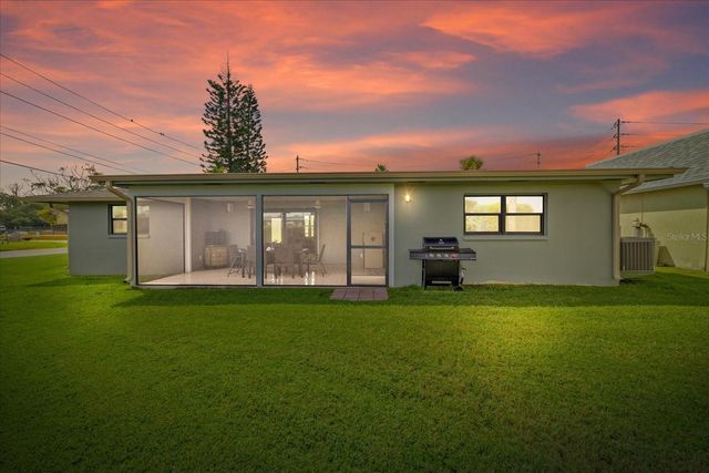4611 TOPSAIL TRAIL, New Port Richey, FL 34652