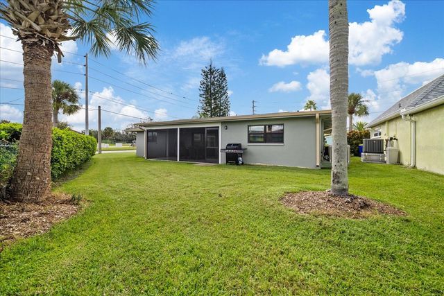 4611 TOPSAIL TRAIL, New Port Richey, FL 34652