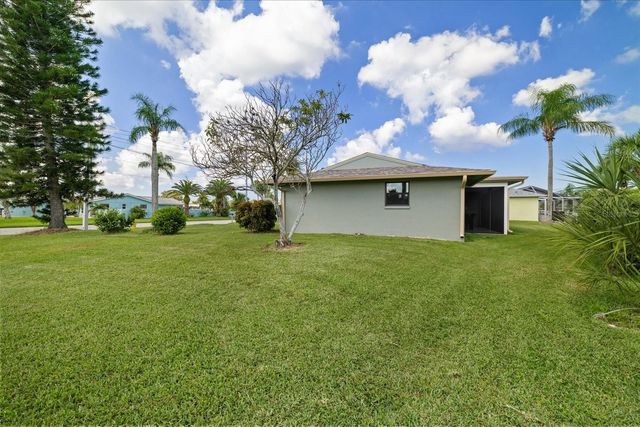 4611 TOPSAIL TRAIL, New Port Richey, FL 34652