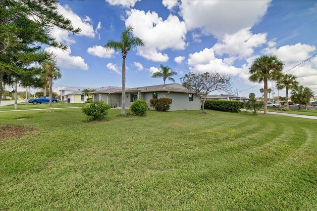 4611 TOPSAIL TRAIL, New Port Richey, FL 34652