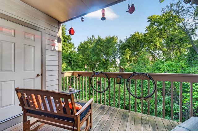 2224 W Vista Bella DRIVE, Oak Creek, WI 53154