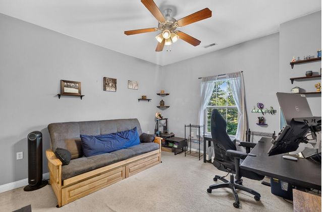 2224 W Vista Bella DRIVE, Oak Creek, WI 53154