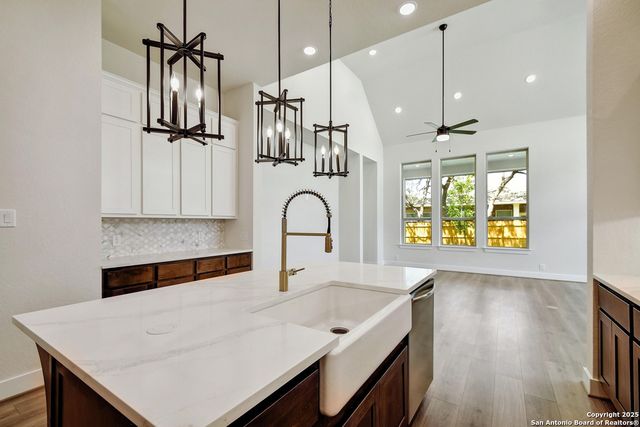 11730 Warlock, San Antonio, TX 78254