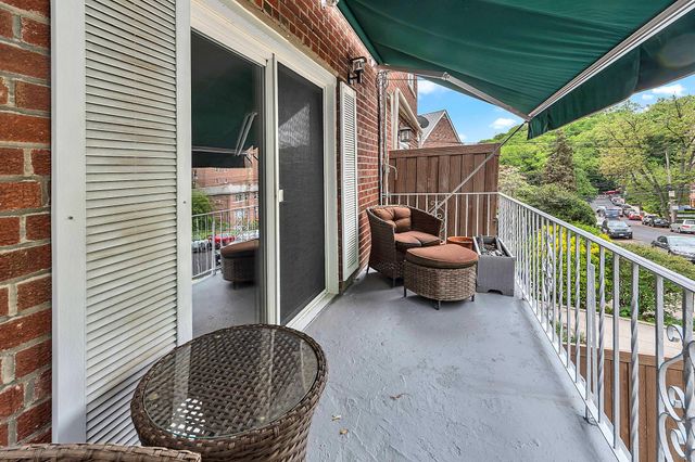 5450 Valles Avenue, Bronx, NY 10471