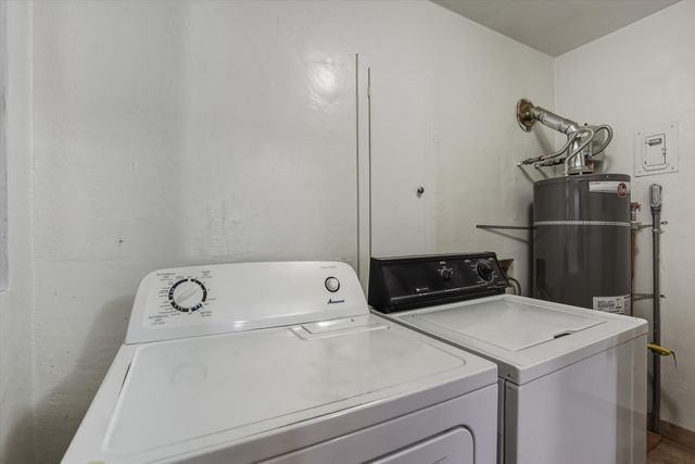 815 Girard Boulevard NE, Albuquerque, NM 87106