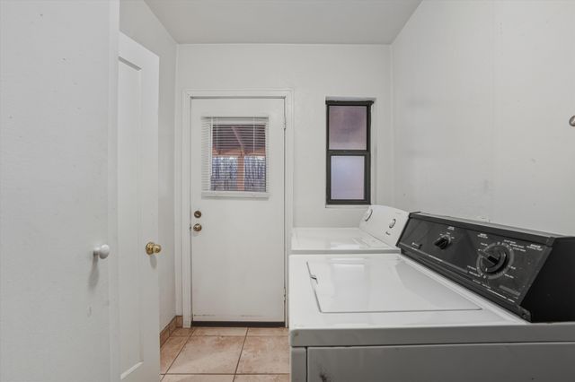 815 Girard Boulevard NE, Albuquerque, NM 87106