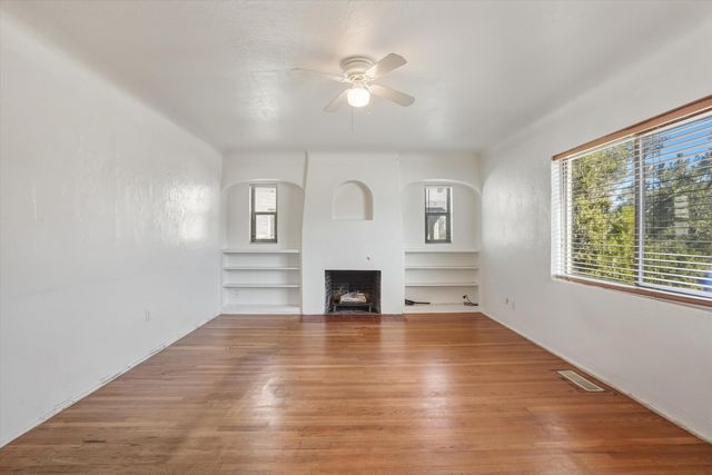 815 Girard Boulevard NE, Albuquerque, NM 87106