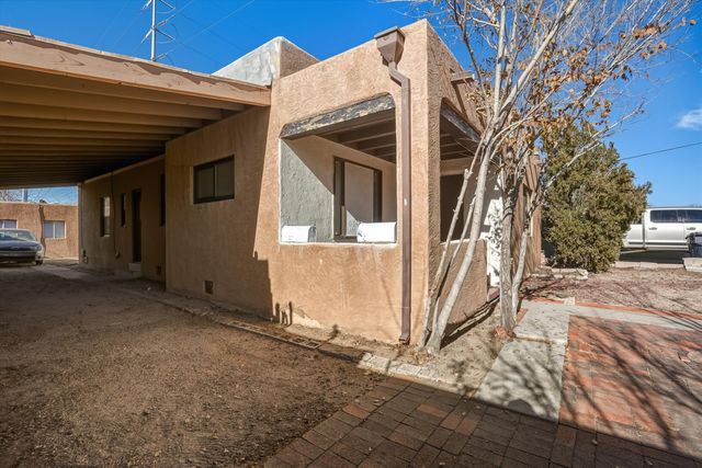 815 Girard Boulevard NE, Albuquerque, NM 87106
