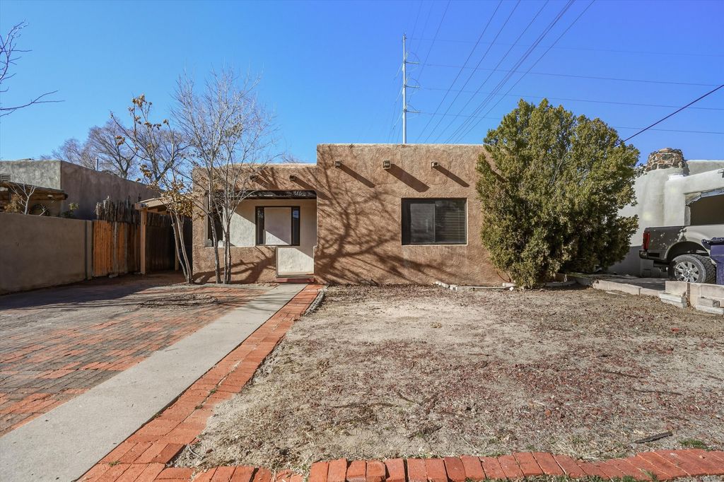 815 Girard Boulevard NE, Albuquerque, NM 87106