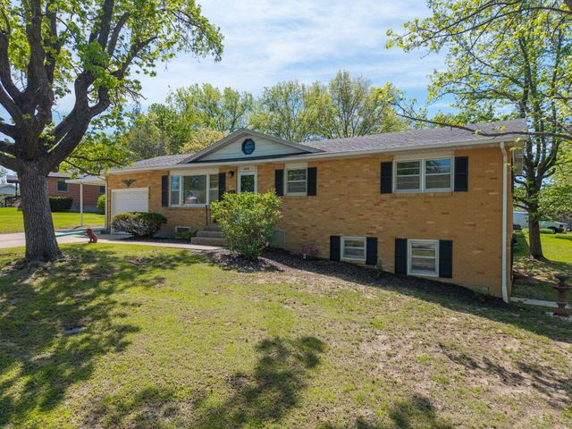 2306 WALTHER CT, Columbia, MO 65203