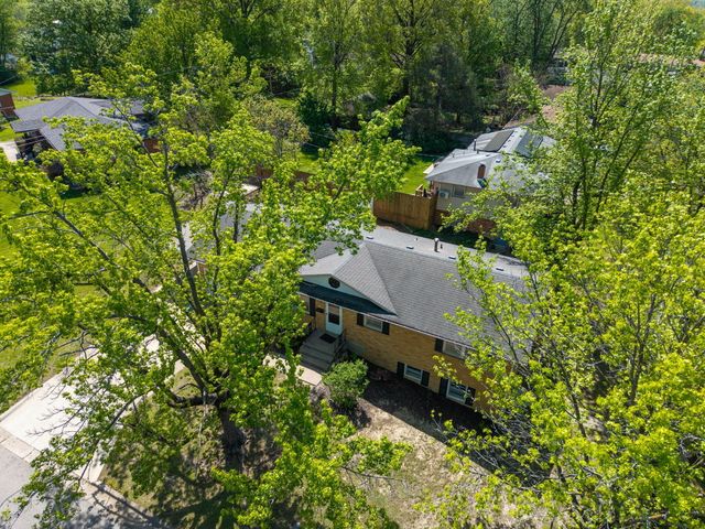 2306 WALTHER CT, Columbia, MO 65203