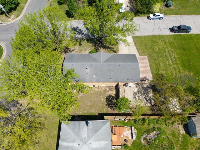 2306 WALTHER CT, Columbia, MO 65203