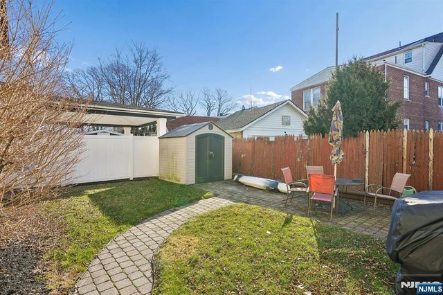 17 Wilfred Street, Montclair, NJ 07042