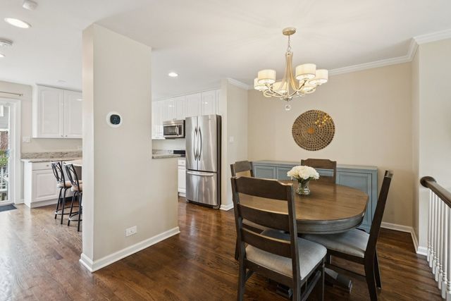 3315 N Racine Avenue D, Chicago, IL 60657