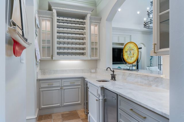 6541 Stichter Avenue, Dallas, TX 75230