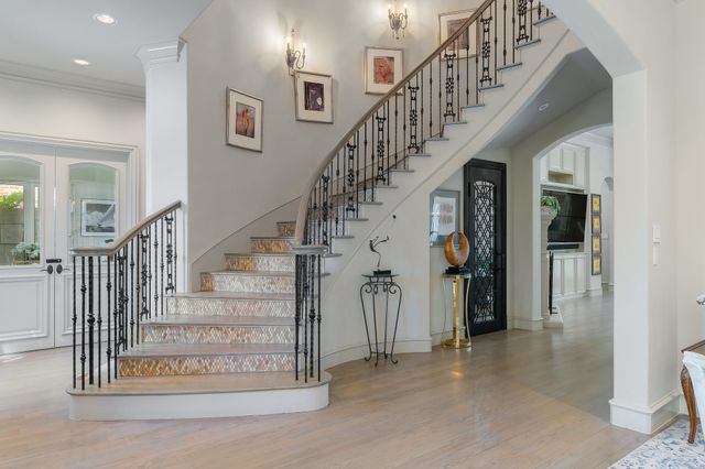 6541 Stichter Avenue, Dallas, TX 75230