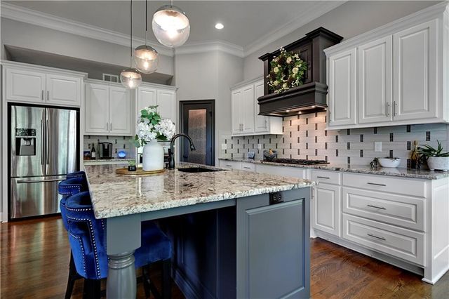 5707 Constance Street, Shawnee, KS 66216
