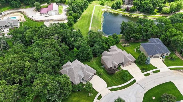 5707 Constance Street, Shawnee, KS 66216