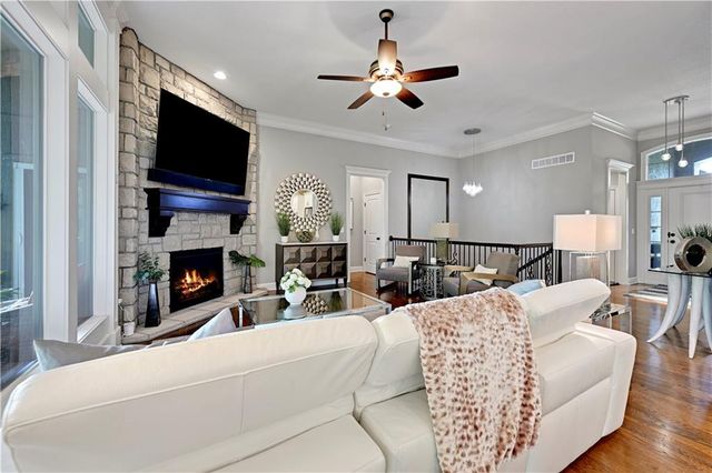 5707 Constance Street, Shawnee, KS 66216