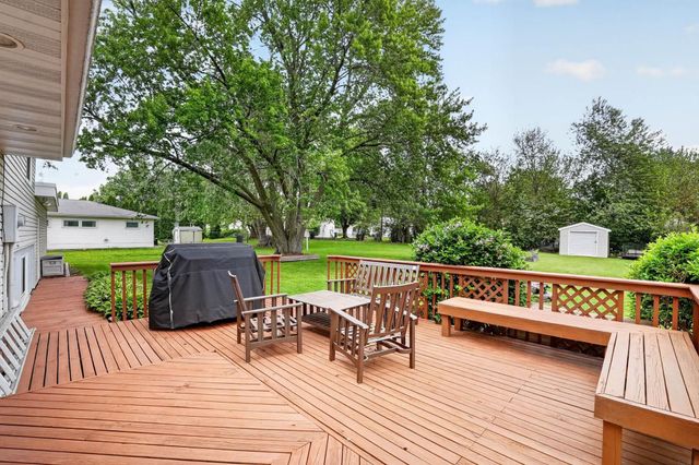 3124 Pridemore Drive, Cedar Falls, IA 50613