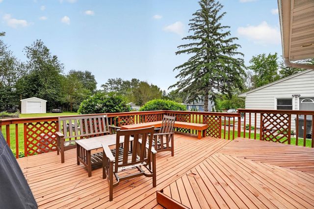 3124 Pridemore Drive, Cedar Falls, IA 50613