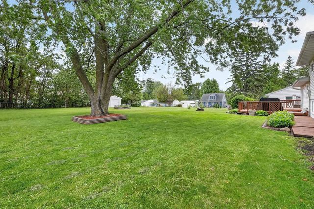 3124 Pridemore Drive, Cedar Falls, IA 50613