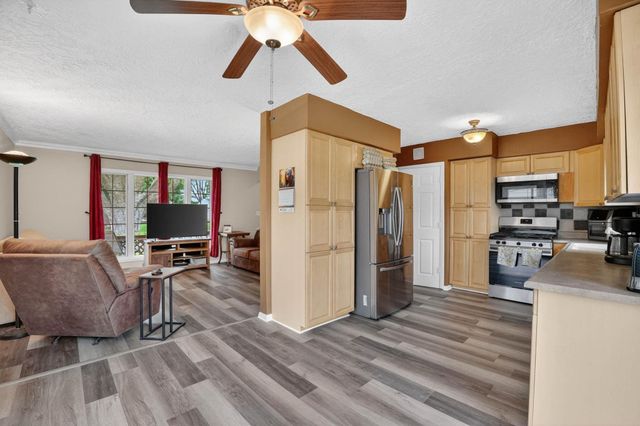 3124 Pridemore Drive, Cedar Falls, IA 50613