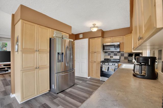 3124 Pridemore Drive, Cedar Falls, IA 50613