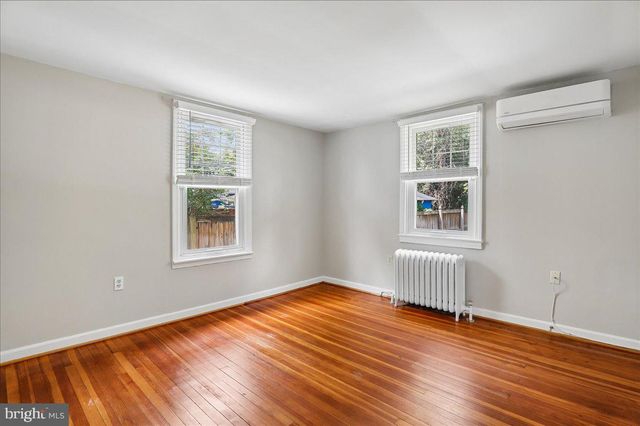 4102 SHEPHERD ST, Brentwood, MD 20722