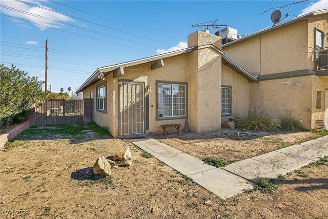 3828 Vista Largo Drive, Las Vegas, NV 89121