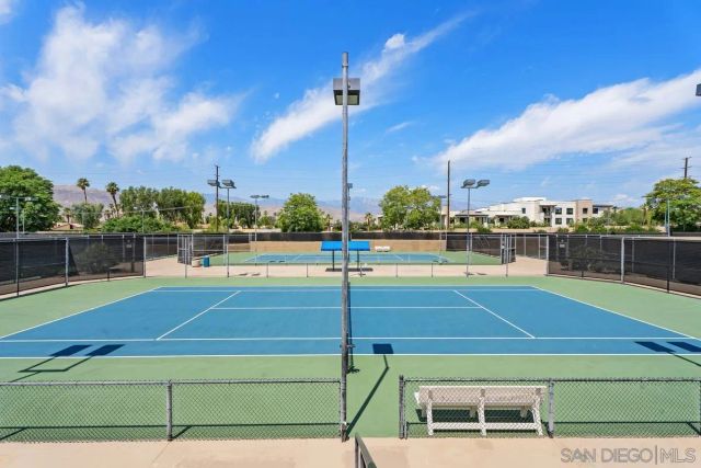 6 La Jolla Dr, Palm Desert, CA 92260