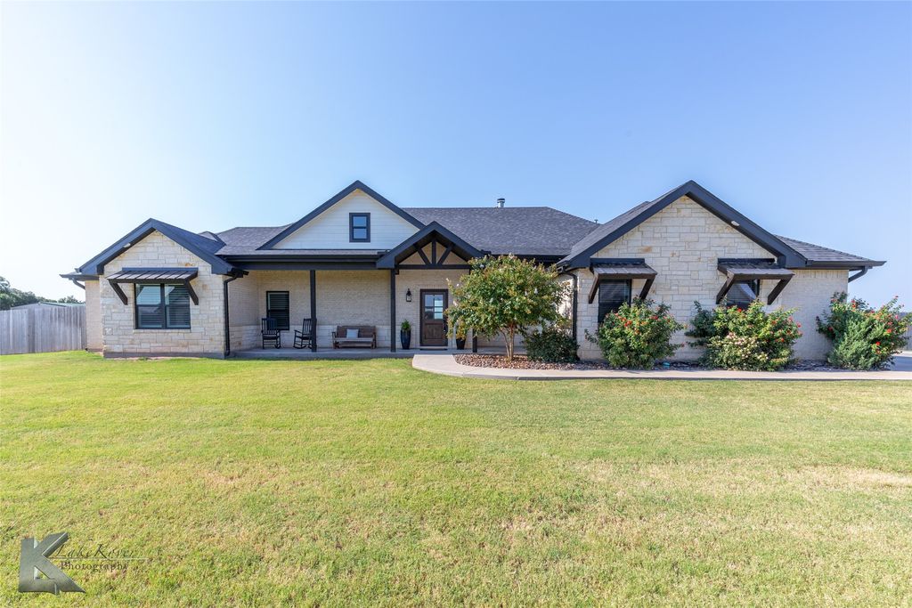 115 Blazing Wind Trail, Ovalo, TX 79541