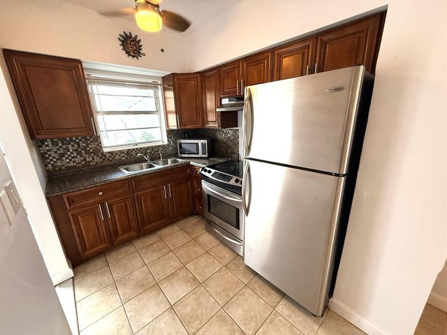 6560 Winfield Boulevard 102, Margate, FL 33063