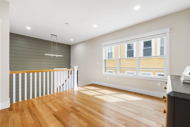 7 Whitman St A, Somerville, MA 02144