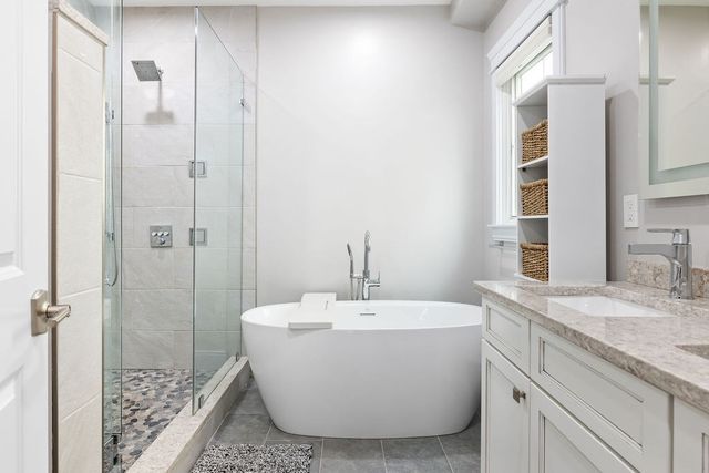 7 Whitman St A, Somerville, MA 02144