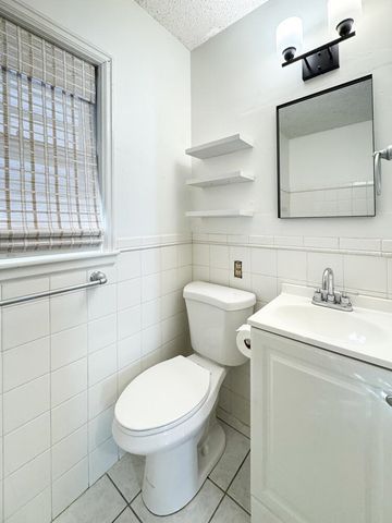 631 S Roosevelt St, Wichita, KS 67218