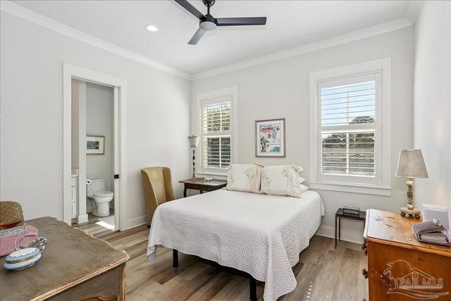 1301 E Lakeview Ave, Pensacola, FL 32503