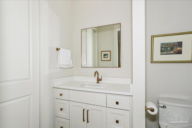 1301 E Lakeview Ave, Pensacola, FL 32503