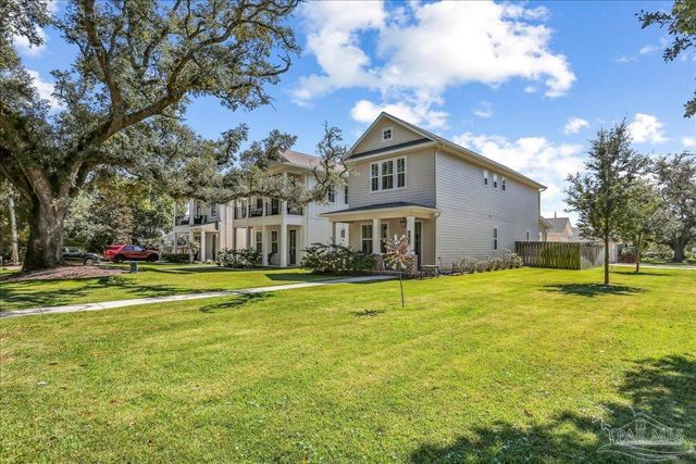 1301 E Lakeview Ave, Pensacola, FL 32503