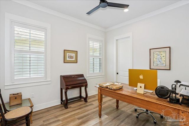 1301 E Lakeview Ave, Pensacola, FL 32503