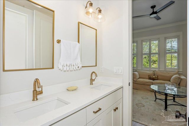 1301 E Lakeview Ave, Pensacola, FL 32503