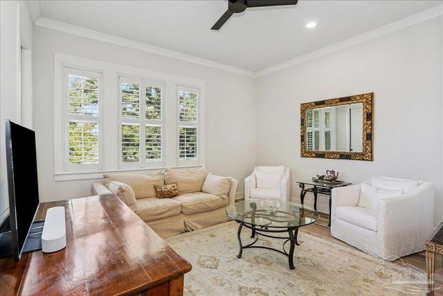 1301 E Lakeview Ave, Pensacola, FL 32503